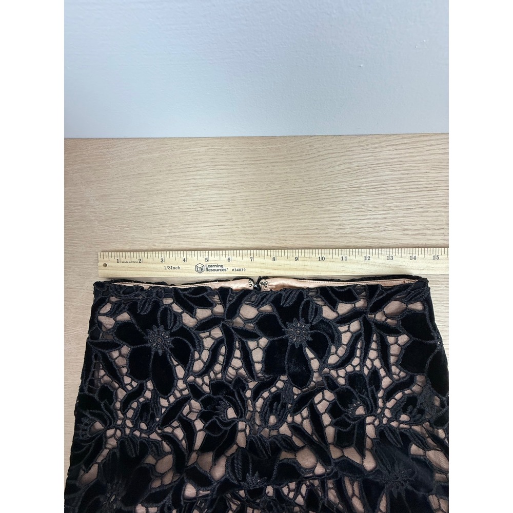 White House Black Market Designer Black Lace Floral Pencil Skirt Size 2 NWT $150 - Picture 11 of 11